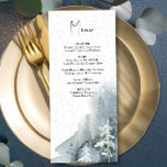 Aquarellschneewald Dusty Blue Winter Wedding m Menükarte<br><div class="desc">Hochzeitsmenü im Winter mit schneebedecktem Wasser und zartem Blätter. Die Farbpalette ist staubblau, schieferblau, blau, grau und weiß. Es ist personalisiert in modernem handgeschriebenem Schriftsatz und klassisch eleganter Typografie. Ideal für die Wintersaison, die Hochzeit oder die Weihnachtszeit. Bitte stöbern Sie in meiner Snow Forest Kollektion nach passenden Artikeln oder schreiben...</div>