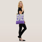 Aquarellstil Lila-Stiefmütterchen-Art Farbblock Tasche (Am Model)