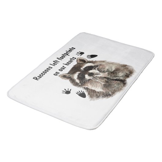 Aquarelltier mit niedlichem Sprichwort Raccos Badematte (Schrägansicht)