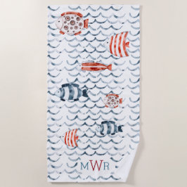 Aquarellwellen Rot und Blau Fische Triple Monogram Strandtuch