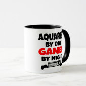 Aquarist by Day Gamer by Night Tasse (VorderseiteRechts)
