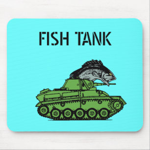 Aquarium - Fisch, der einen Armeebehälter fährt Mousepad