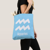 Aquarius-Sternzeichen-Eigenschaften Minimale Astro Tasche (Von Nahem)