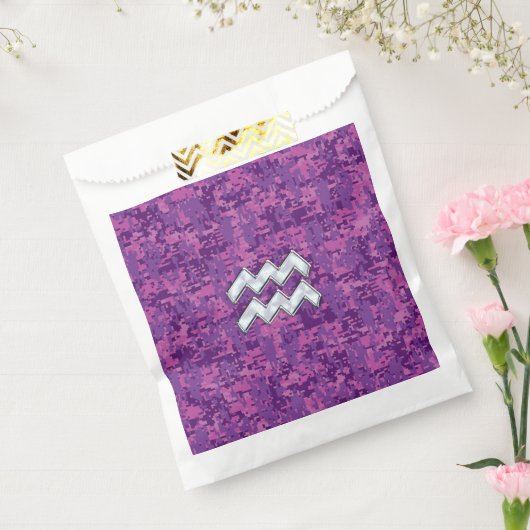 Aquarius Unterschreiben auf fuchsienrosa Camouflag Geschenktütchen (Versiegelt)