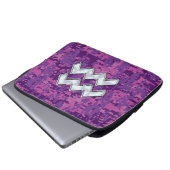 Aquarius Unterschreiben auf fuchsienrosa Camouflag Laptopschutzhülle (Vorne Knopf)