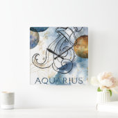 Aquarius zodiac-blaue schwarze Goldplaneten Quadratische Wanduhr (Zuhause)