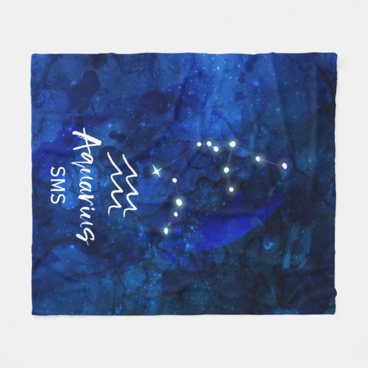 Aquarius Zodiac Blue Galaxy Monogram Fleecedecke (Vorderseite (Horizontal))