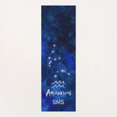 Aquarius Zodiac Blue Galaxy Monogram Yogamatte (Vorderseite)