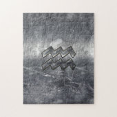 Aquarius Zodiac gestörter Silberstahlstil Puzzle (Vertikal)