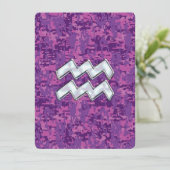 Aquarius Zodiac Sign auf Fuchsia digitale Camoufla (Stehend Vorderseite)