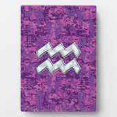 Aquarius Zodiac Sign auf Fuchsia digitale Tarnung Fotoplatte (Vorderseite)