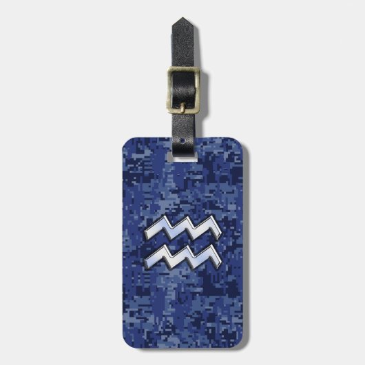 Aquarius Zodiac Symbol auf blauer Camouflage Dekor Gepäckanhänger (Vorderseite vertikal)