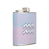 Aquarius Zodiac Symbol auf der Mutter der Perlende Flachmann (Rechts)