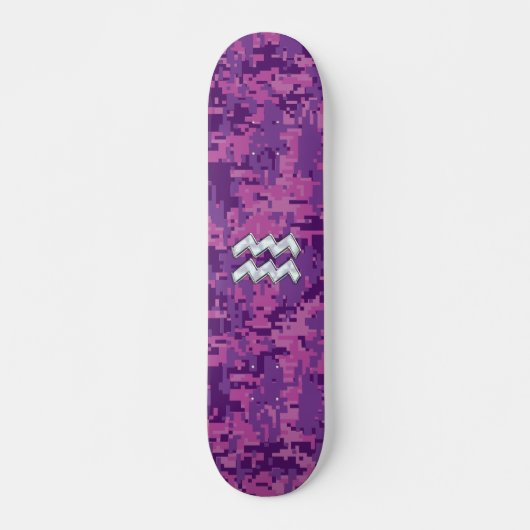 Aquarius Zodiac-Symbol auf der rosa digitalen Camo Skateboard (Vorne)