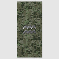Aquarius Zodiac-Symbol auf grüner digitaler Camouf