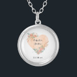 *~* AR30 WEDDING Blumengelbe Blume Geschenk Versilberte Kette<br><div class="desc">(Suche AR30 nach ähnlichen Gegenständen.) Dies macht ein großartiges Ereignis Hochzeit Jubiläum , Valentinstag Geschenk , Geburtstagsgeschenk etc mit Platz für das Hochzeitstag und die Namen des Paares. Ändern Sie die Textbereiche für das, was Sie möchten, um ein personalisiertes, individuelles Geschenk für jeden, den Sie wünschen. Event elegantes romantisches Boho...</div>