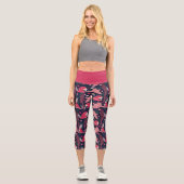 Ara Parrot Rosa Zeichnend tropisches Verlassen Mus Capri Leggings (Vorderseite)