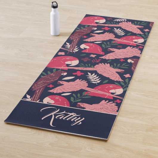 Ara Parrot Tropical Pattern Zeichn Monogram Name Yogamatte (Beispiel)