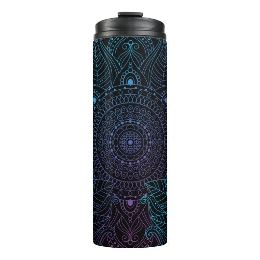 Arabesque Bliss: Oriental Mandala Magic Thermosbecher (Vorderseite)