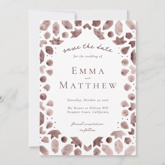 Arabisch-braunes Fliesenmuster mit QR Save The Date (Vorderseite)