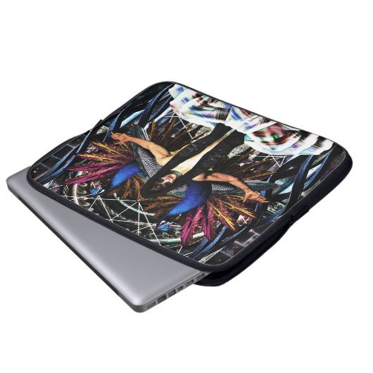 "Arachne- Pride- Laptopschutzhülle (Vorne Knopf)