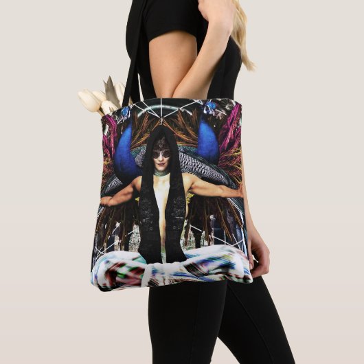 "Arachne- Pride- Tasche (Von Nahem)