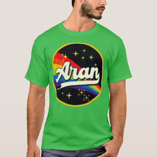 Aran Regenbogen im Weltraum im Vintage-Stil T-Shirt