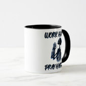 Arbeit harter Beten härter Tasse (VorderseiteRechts)