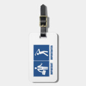 Arbeit ist wichtig, Golf ist wichtig Gepäckanhänger (Vorderseite vertikal)