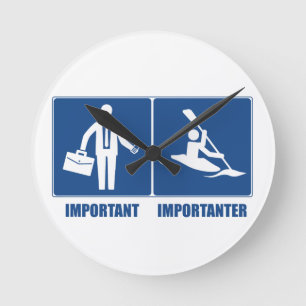 Arbeit ist wichtig, Kajak ist wichtig Runde Wanduhr