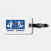 Arbeit ist wichtig, Kitesurfen ist wichtig Gepäckanhänger (Rückseite horizontal)