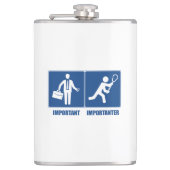 Arbeit ist wichtig, Lacrosse ist wichtig Flachmann (Vorderseite)