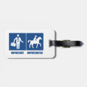 Arbeit ist wichtig, Pferdereiten ist wichtig Gepäckanhänger (Rückseite horizontal)