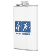 Arbeit ist wichtig, Tennis ist wichtiger Flachmann (Links)