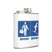 Arbeit ist wichtig und fährt ist Importanter Ski Flachmann (Rechts)