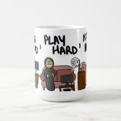 Arbeiten schwer, spielen stark, Nickerchen stark Kaffeetasse (Mittel)