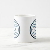 Arbeiten Sie das Labyrinth, während Sie Geweckt ha Kaffeetasse (Mittel)