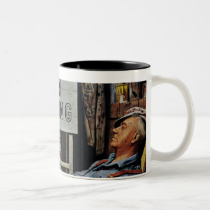 Arbeiter bei der Arbeit Zweifarbige Tasse