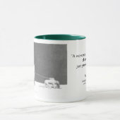 Arbeits-Kaffee-Tasse der Frau, Frau schleppt Welt Tasse (Zentrum)