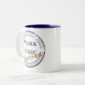 Arbeitsmoral: Ruhestand Zweifarbige Tasse (Vorderseite Links)