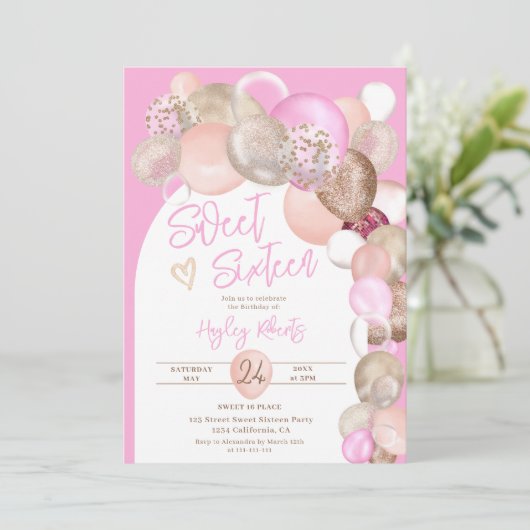 Arch Boho Glitzer Ballons rosa lila Sweet 16 Einladung (Stehend Vorderseite)