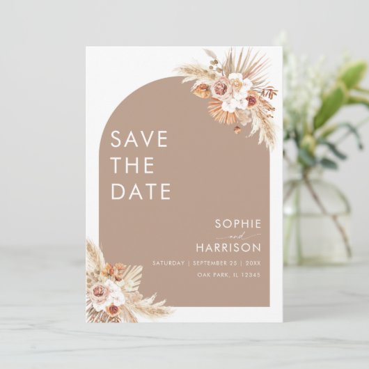 Arch Boho Pampas Grass Save the Date getrocknete B Einladung (Stehend Vorderseite)