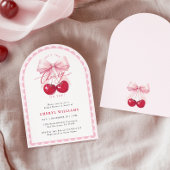 Arch Cherry auf der oberen Bridal-Dusche Einladung