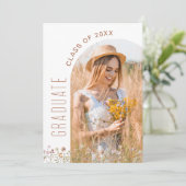 Arch Foto Wildblume Bloom Graduation Party Einladung (Stehend Vorderseite)