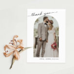 Arch Frame Wedding Foto Danke Karte<br><div class="desc">Minimalistische und moderne Hochzeit danke Ihnen Karte. Text und Nachrichten können auf der Rückseite der Karte bearbeitet werden. Für eine erweiterte Anpassung dieses Designs,  z.B. das Ändern des Layouts,  des Schriftartes oder der Textgröße,  klicken Sie bitte auf den obigen Button "KENNEN". Bitte kontaktieren Sie mich für weitere Fragen!</div>
