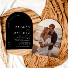 Arch Modern Black & White Minimalistisch Wedding Einladung