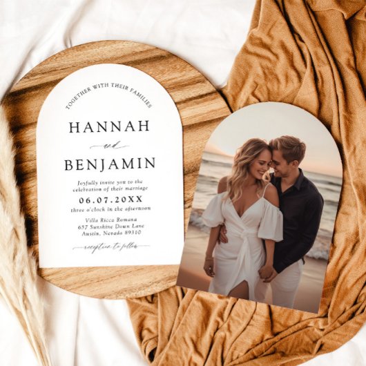 Arch Modern Black & White Minimalistisch Wedding Einladung