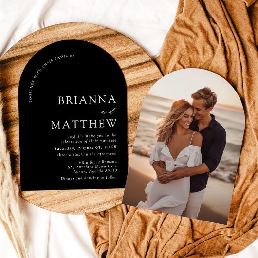 Arch Modern Black & White Minimalistisch Wedding Einladung