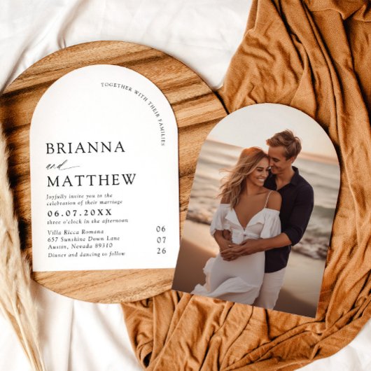 Arch Modern Black & White Minimalistisch Wedding Einladung