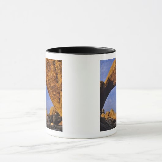 Arch Rock im Joshua-Tree-Nationalpark Tasse (Zentrum)